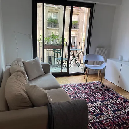 Proche Tour Eiffel Apartment