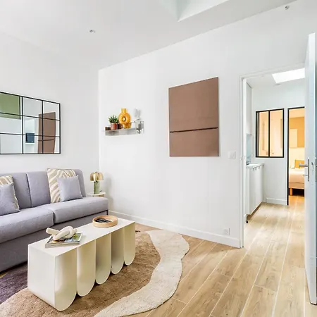 Proche Tour Eiffel Appartement Parijs